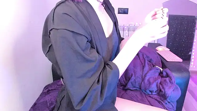 dollmore online show from March 12, 2026, 11:00 pm