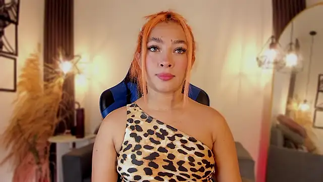 valerycolins online show from December 7, 2024, 9:55 pm