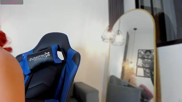 valerycolins online show from December 15, 2024, 2:41 am