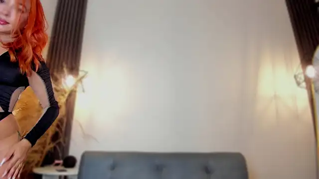 valerycolins online show from December 17, 2024, 4:12 am