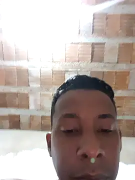 jhonjhon2131 online show from October 4, 2025, 4:32 am