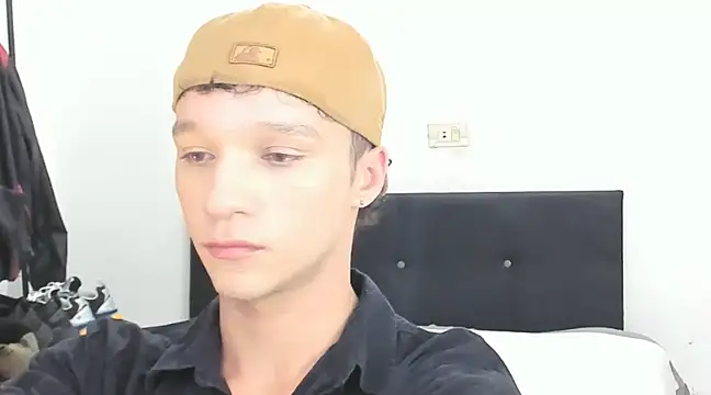 Snapshot of angelcortes chatting on January 7, 2025, 8:52 pm angelcortes online show from January 7, 2025, 8:52 pm