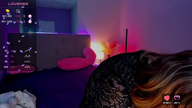 DellaRowe online show from September 30, 2025, 5:51 pm