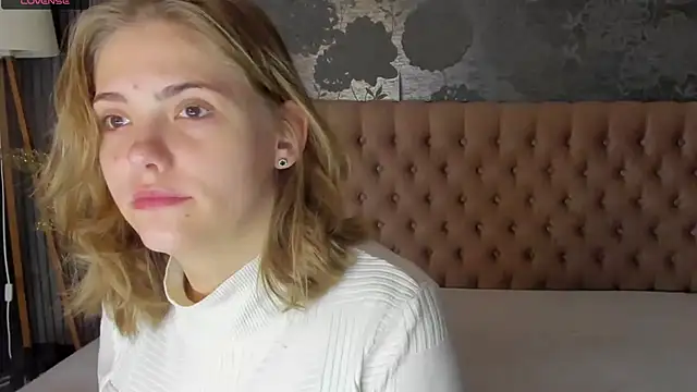 DellaRowe online show from October 10, 2025, 6:01 am