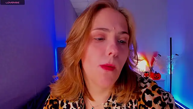 DellaRowe online show from October 20, 2025, 12:27 pm