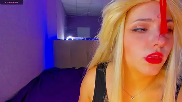 DellaRowe online show from November 22, 2025, 1:43 pm