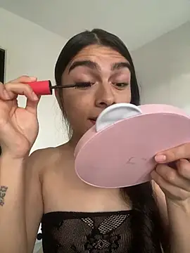 valendoll online show from March 8, 2025, 10:02 pm