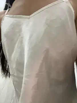 valendoll online show from October 23, 2025, 11:03 pm