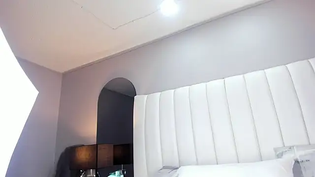 MelanieKlaus online show from February 9, 2025, 4:14 am