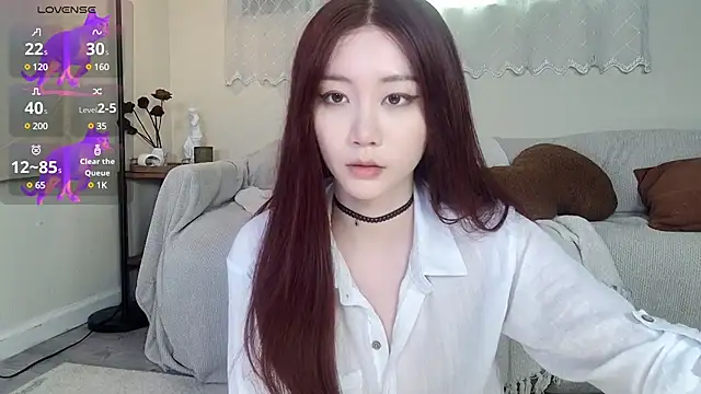 030 VIVI online show from March 1, 2025, 11:58 pm