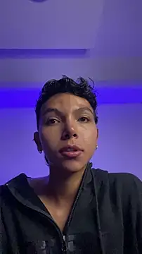 xhenisa  online show from January 15, 2026, 2:38 am