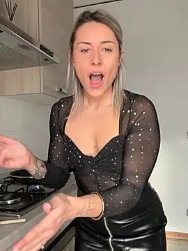 petrouchkaaa  online show from January 15, 2026, 8:52 am