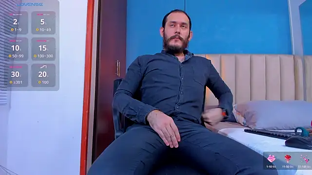 jeanpiere  online show from October 10, 2025, 3:05 am