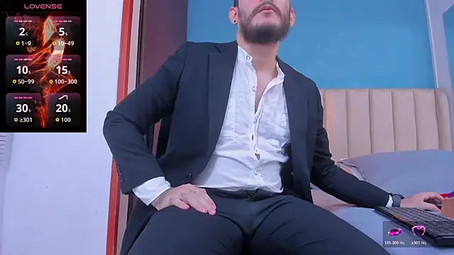 jeanpiere  online show from November 29, 2025, 10:35 pm