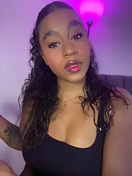 Snapshot of charlotteeruss chatting on June 29, 2026, 10:10 pm charlotteeruss online show from June 29, 2026, 10:10 pm