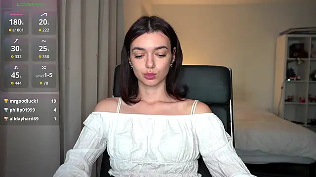 Snapshot of olivia_jeas chatting on November 5, 2025, 11:05 pm olivia jeas online show from November 5, 2025, 11:05 pm