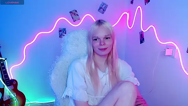 Emily Nyaffee online show from October 20, 2025, 6:08 pm