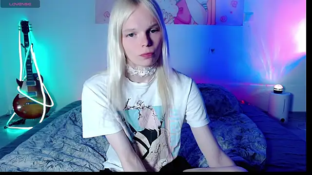 Snapshot of Emily_Nyaffee chatting on July 18, 2026, 8:40 am Emily Nyaffee online show from July 18, 2026, 8:40 am