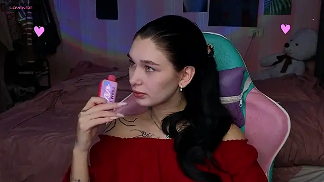 Snapshot of Amanda_Tender chatting on November 12, 2025, 9:47 pm Amanda Tender online show from November 12, 2025, 9:47 pm