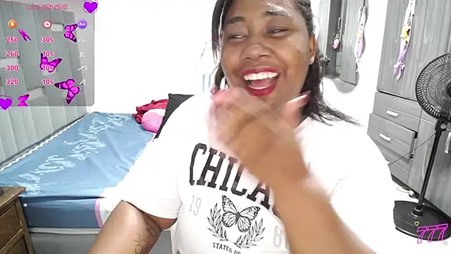 Snapshot of thickebonymilfF chatting on May 20, 2026, 5:35 am thickebonymilfF online show from May 20, 2026, 5:35 am