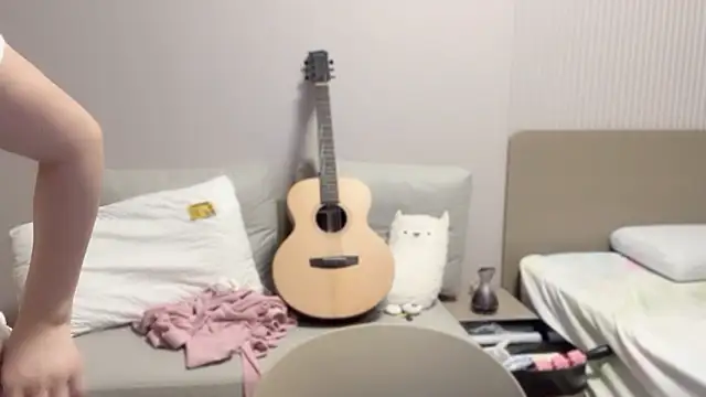 A-xena online show from October 20, 2025, 2:34 am