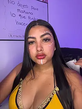 NatashaBrown12 online show from November 15, 2025, 9:21 pm