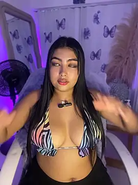 NatashaBrown12 online show from April 16, 2026, 9:50 pm