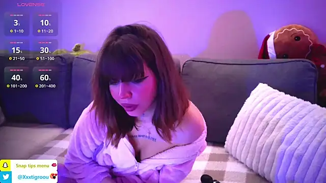 PetiteAngel666 online show from March 10, 2025, 8:12 pm