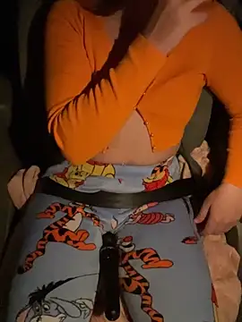 PetiteAngel666 online show from September 28, 2025, 6:46 pm