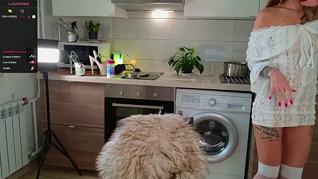 MissLovex online show from October 8, 2025, 1:58 am