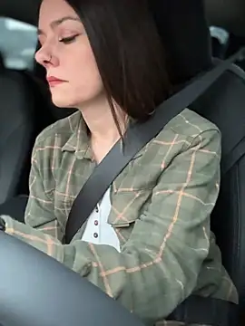 Snapshot of LadyLena1 chatting on December 8, 2024, 4:18 pm LadyLena1 online show from December 8, 2024, 4:18 pm