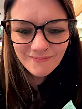 Snapshot of LadyLena1 chatting on December 9, 2024, 3:18 am LadyLena1 online show from December 9, 2024, 3:18 am