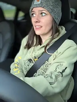 Snapshot of LadyLena1 chatting on December 13, 2024, 12:31 am LadyLena1 online show from December 13, 2024, 12:31 am