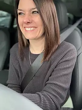 Snapshot of LadyLena1 chatting on December 15, 2024, 9:09 pm LadyLena1 online show from December 15, 2024, 9:09 pm