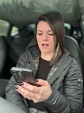 Snapshot of LadyLena1 chatting on January 2, 2025, 6:23 pm LadyLena1 online show from January 2, 2025, 6:23 pm