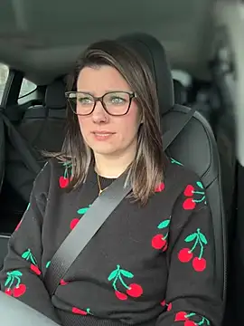 Snapshot of LadyLena1 chatting on January 4, 2025, 9:09 pm LadyLena1 online show from January 4, 2025, 9:09 pm