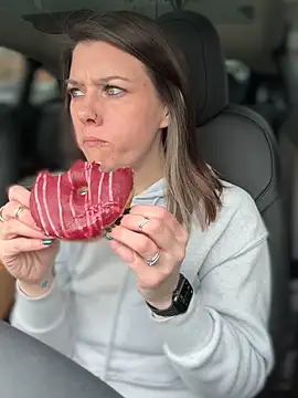 Snapshot of LadyLena1 chatting on January 11, 2025, 9:36 pm LadyLena1 online show from January 11, 2025, 9:36 pm