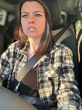 Snapshot of LadyLena1 chatting on January 20, 2025, 12:04 am LadyLena1 online show from January 20, 2025, 12:04 am