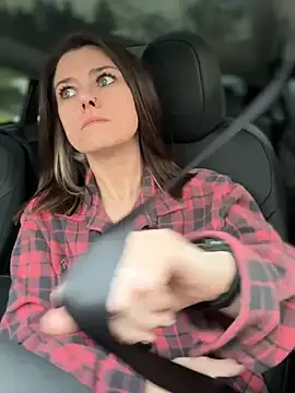 Snapshot of LadyLena1 chatting on January 24, 2025, 12:09 am LadyLena1 online show from January 24, 2025, 12:09 am