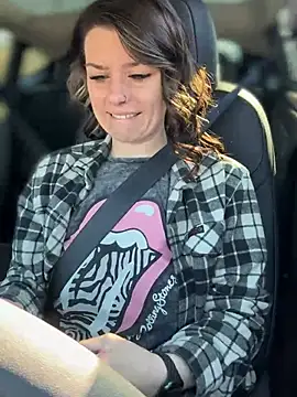 Snapshot of LadyLena1 chatting on January 29, 2025, 9:39 pm LadyLena1 online show from January 29, 2025, 9:39 pm