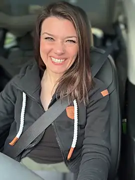 Snapshot of LadyLena1 chatting on February 1, 2025, 4:33 pm LadyLena1 online show from February 1, 2025, 4:33 pm