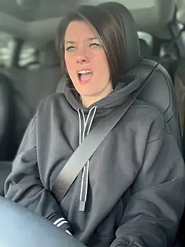 Snapshot of LadyLena1 chatting on February 5, 2025, 6:04 pm LadyLena1 online show from February 5, 2025, 6:04 pm