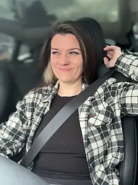 Snapshot of LadyLena1 chatting on February 6, 2025, 7:29 pm LadyLena1 online show from February 6, 2025, 7:29 pm