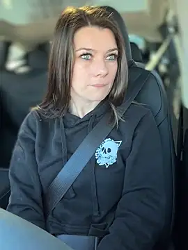 Snapshot of LadyLena1 chatting on February 27, 2025, 10:09 pm LadyLena1 online show from February 27, 2025, 10:09 pm