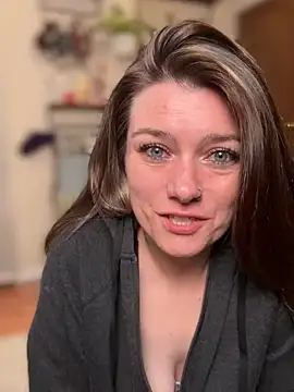 Snapshot of LadyLena1 chatting on March 10, 2025, 2:17 am LadyLena1 online show from March 10, 2025, 2:17 am