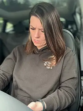 Snapshot of LadyLena1 chatting on March 19, 2025, 9:05 pm LadyLena1 online show from March 19, 2025, 9:05 pm