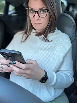 Snapshot of LadyLena1 chatting on September 15, 2025, 3:45 pm LadyLena1 online show from September 15, 2025, 3:45 pm