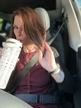 Snapshot of LadyLena1 chatting on September 28, 2025, 12:38 am LadyLena1 online show from September 28, 2025, 12:38 am