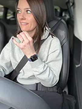 Snapshot of LadyLena1 chatting on October 11, 2025, 6:06 pm LadyLena1 online show from October 11, 2025, 6:06 pm