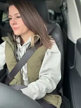 Snapshot of LadyLena1 chatting on October 12, 2025, 6:29 pm LadyLena1 online show from October 12, 2025, 6:29 pm